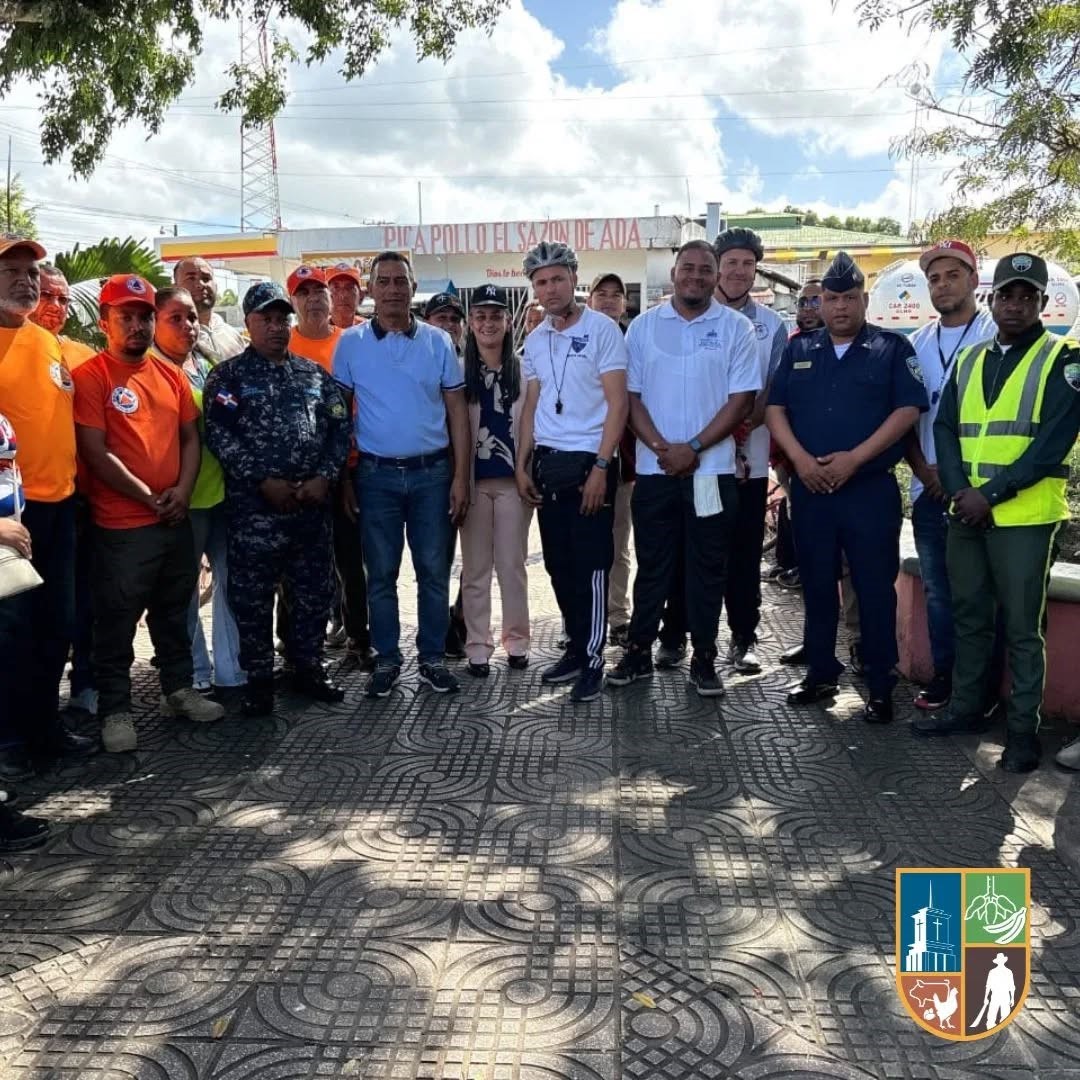 Recorrido en bicicletas por distintas comunidades de nuestro municipio.